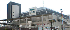 サンプラザ三日市駅前店